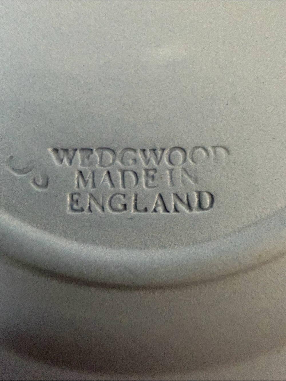 Wedgewood Eaton’s 100th Anniversary Decorative Commemorative Plate - Picture 3 of 5